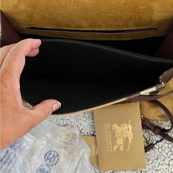 Burberry Small Macken Crimson Bag - Picture 11 of 16